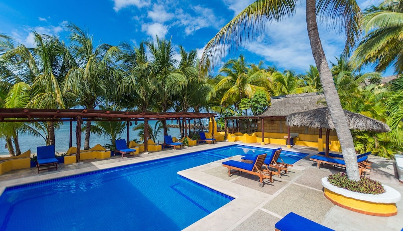 Pool - Hotel Meson de Mita