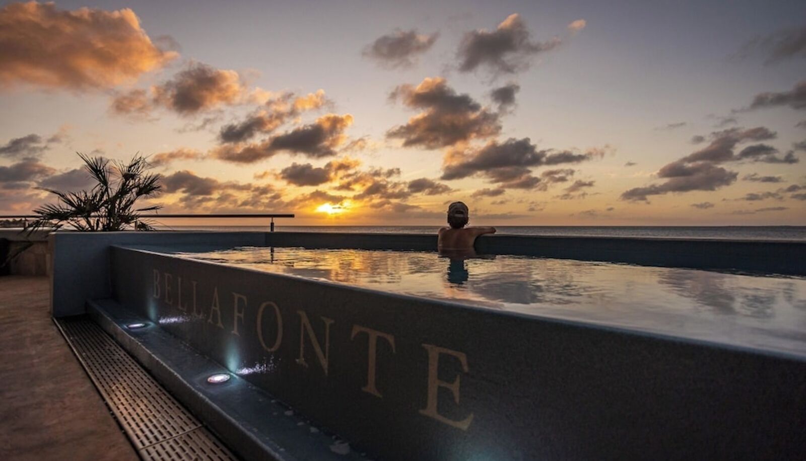 Zwembad - The Bellafonte - Luxury Oceanfront Hotel