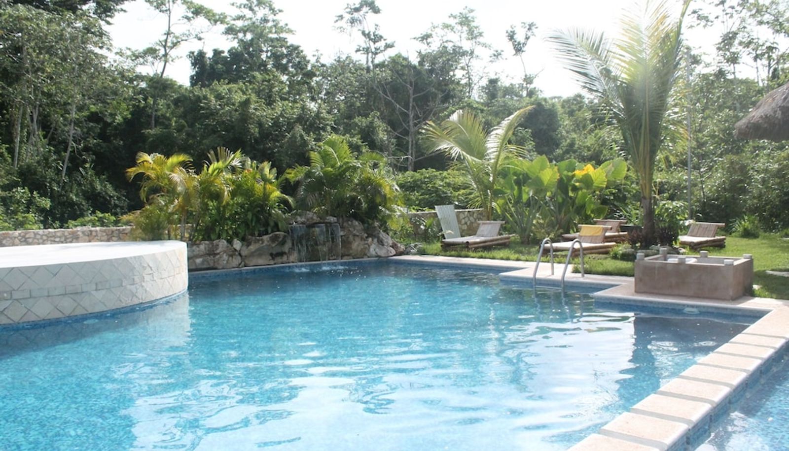 Pool - Axkan Arte Palenque