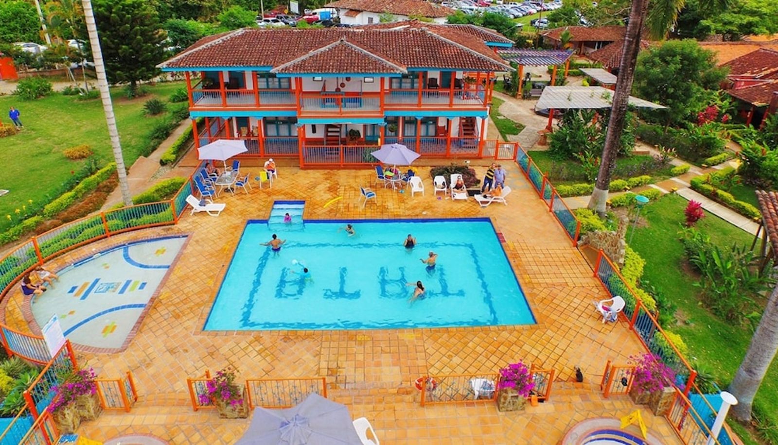 Piscina - Finca Hotel La Tata