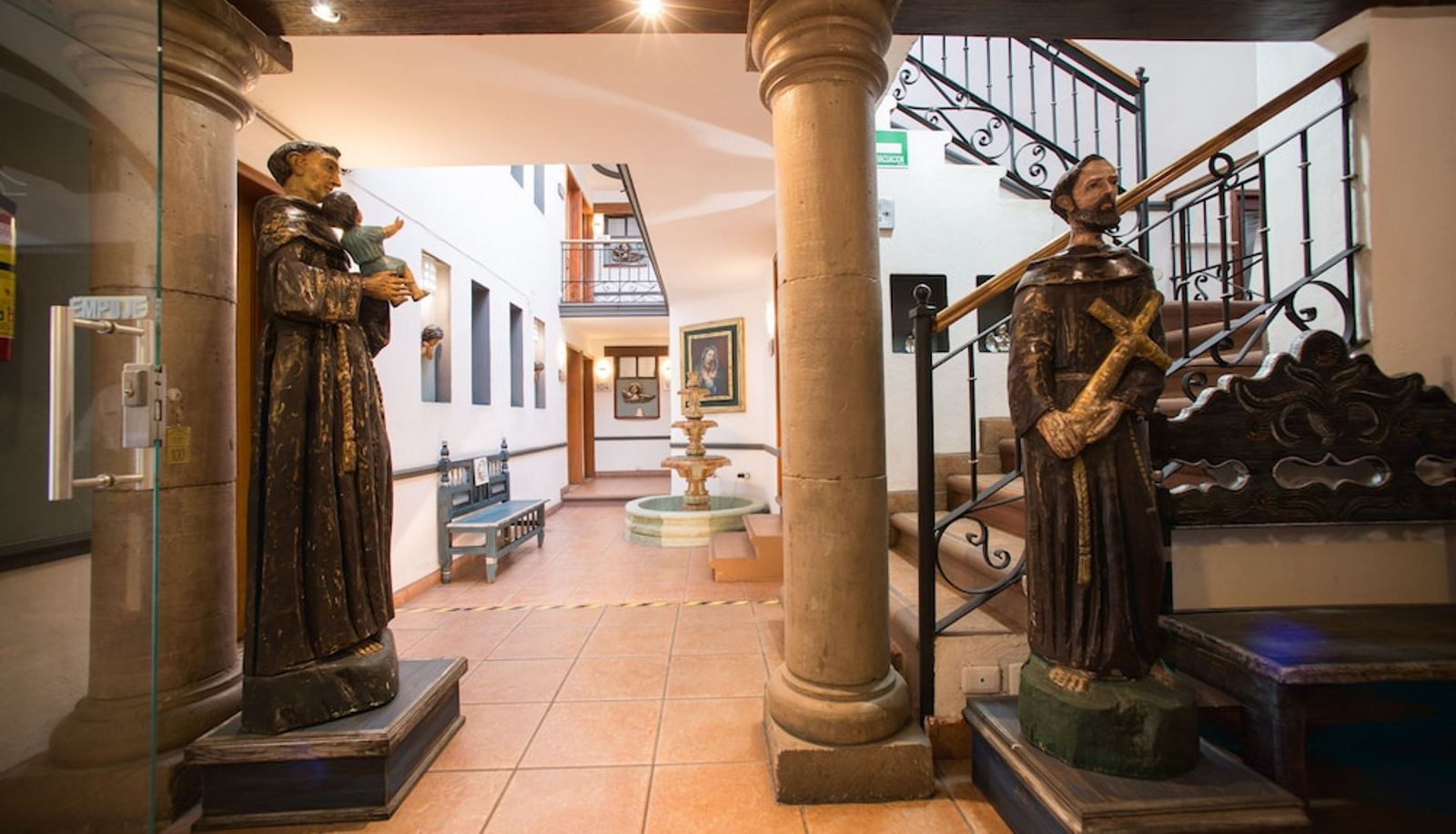 Lobby - Casa de los Frailes Hotel