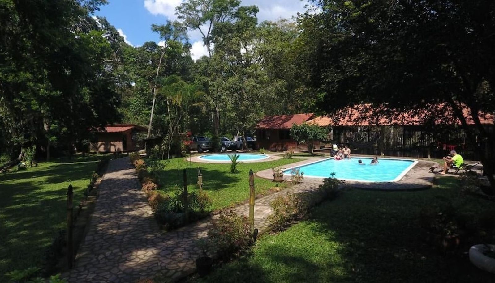 Piscina - Pulhapanzak Waterfalls Cabins