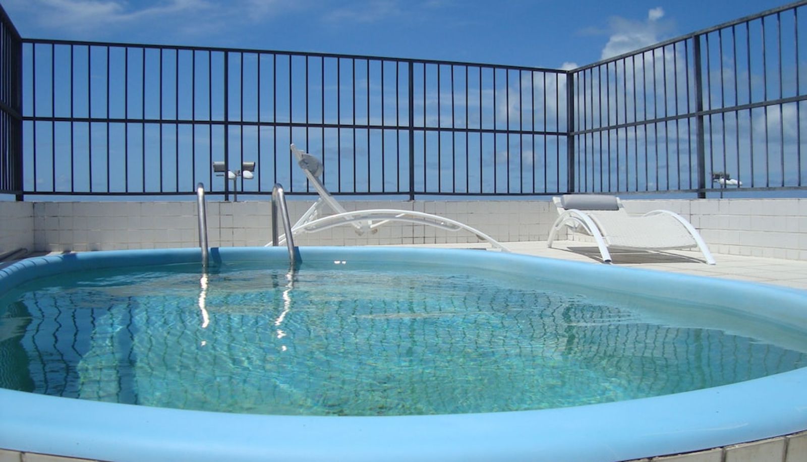 Piscina - Portugal Flat Hotel