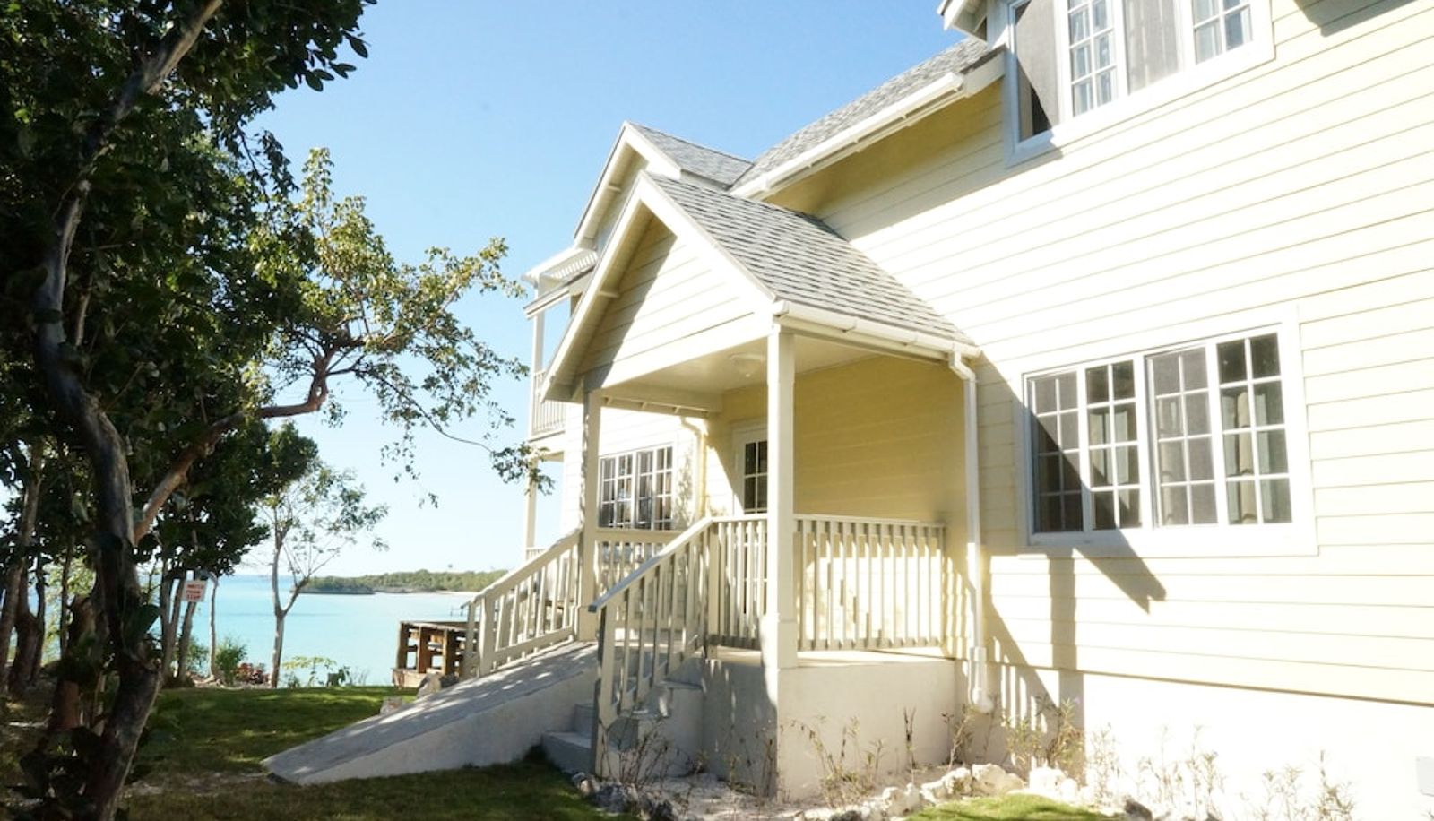 Terrace - Island Seaside Suites