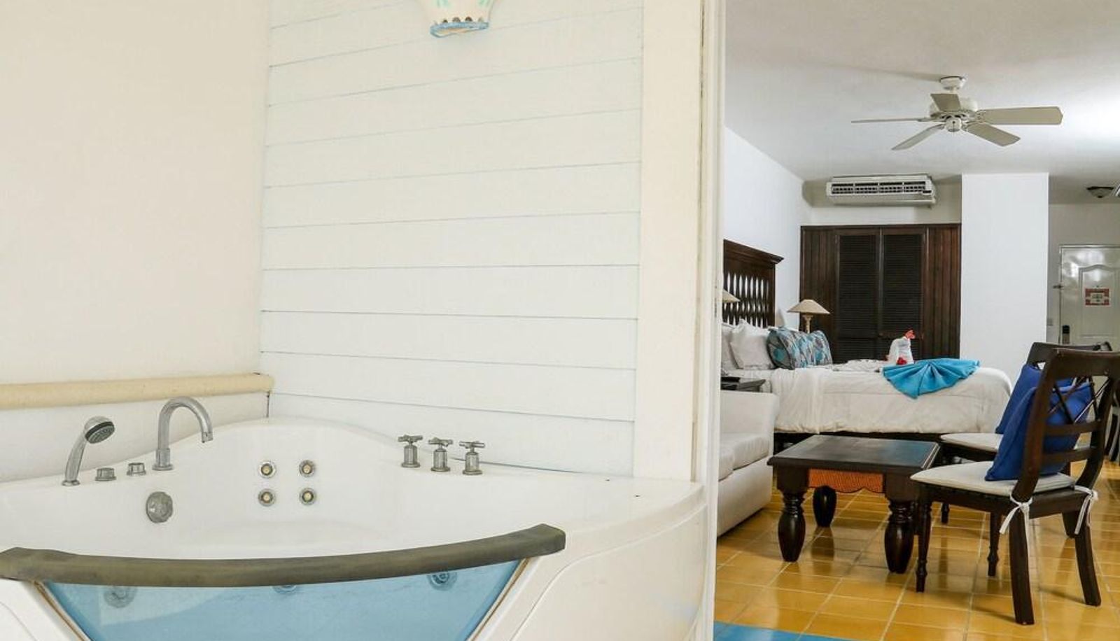 Kamer met balkon - Exxtraordinary Resort - Bellamar