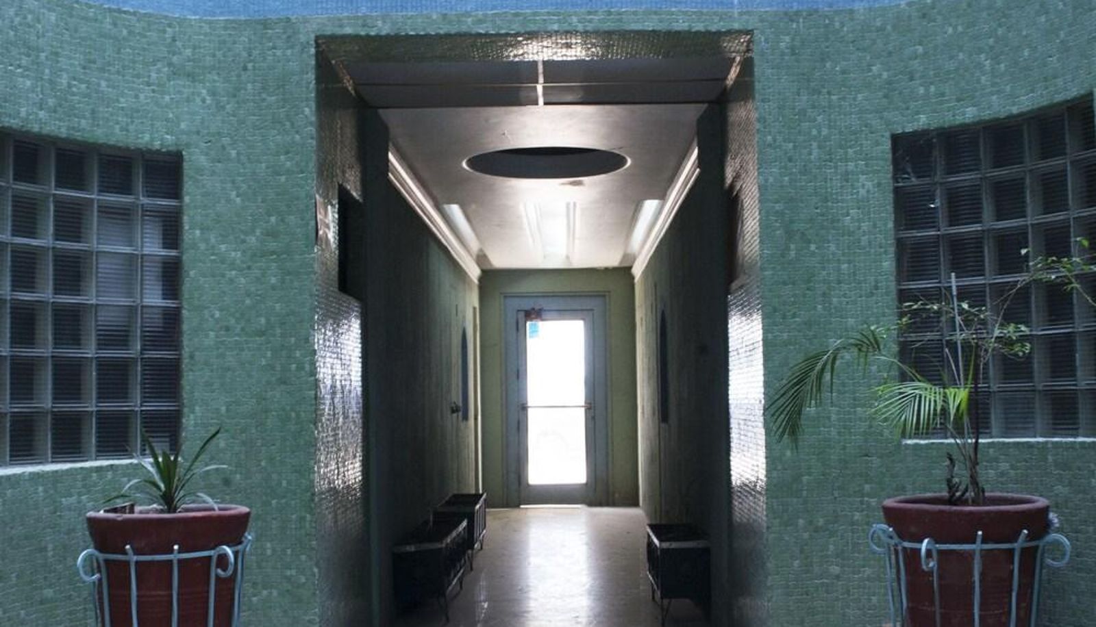 Wnętrze hotelu - Suites Madrid 11