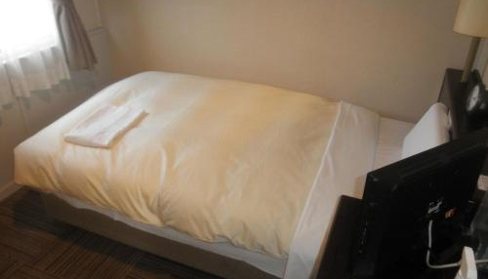 Zimmer - Hosplitality In Yawatajuku