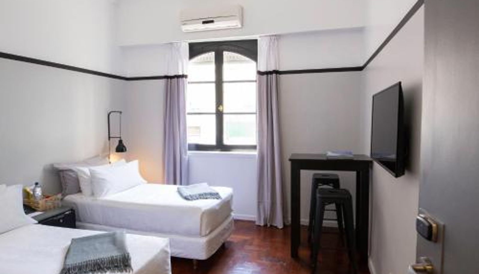 Camera - Carsson Hotel Downtown Buenos Aires