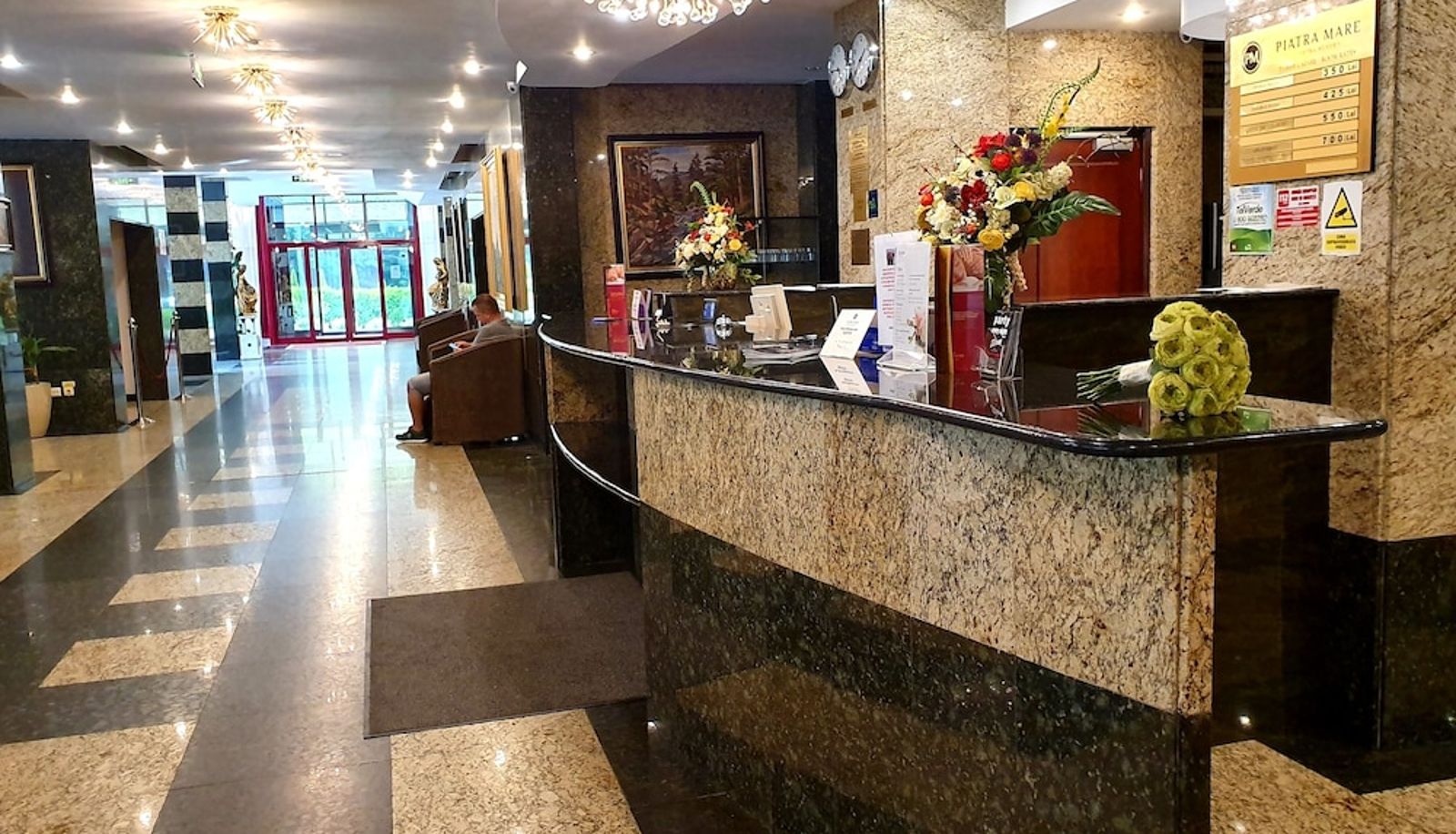 Recepcja - Hotel Piatra Mare