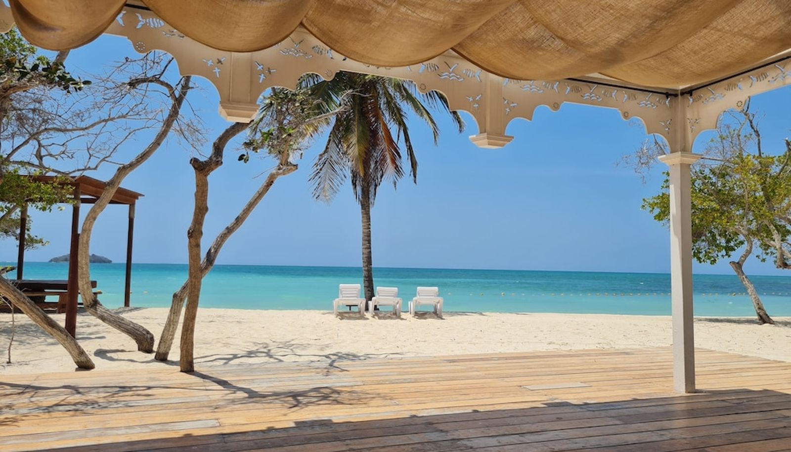 Restaurant - Agu Azul Beach Resort Hotel Boutique