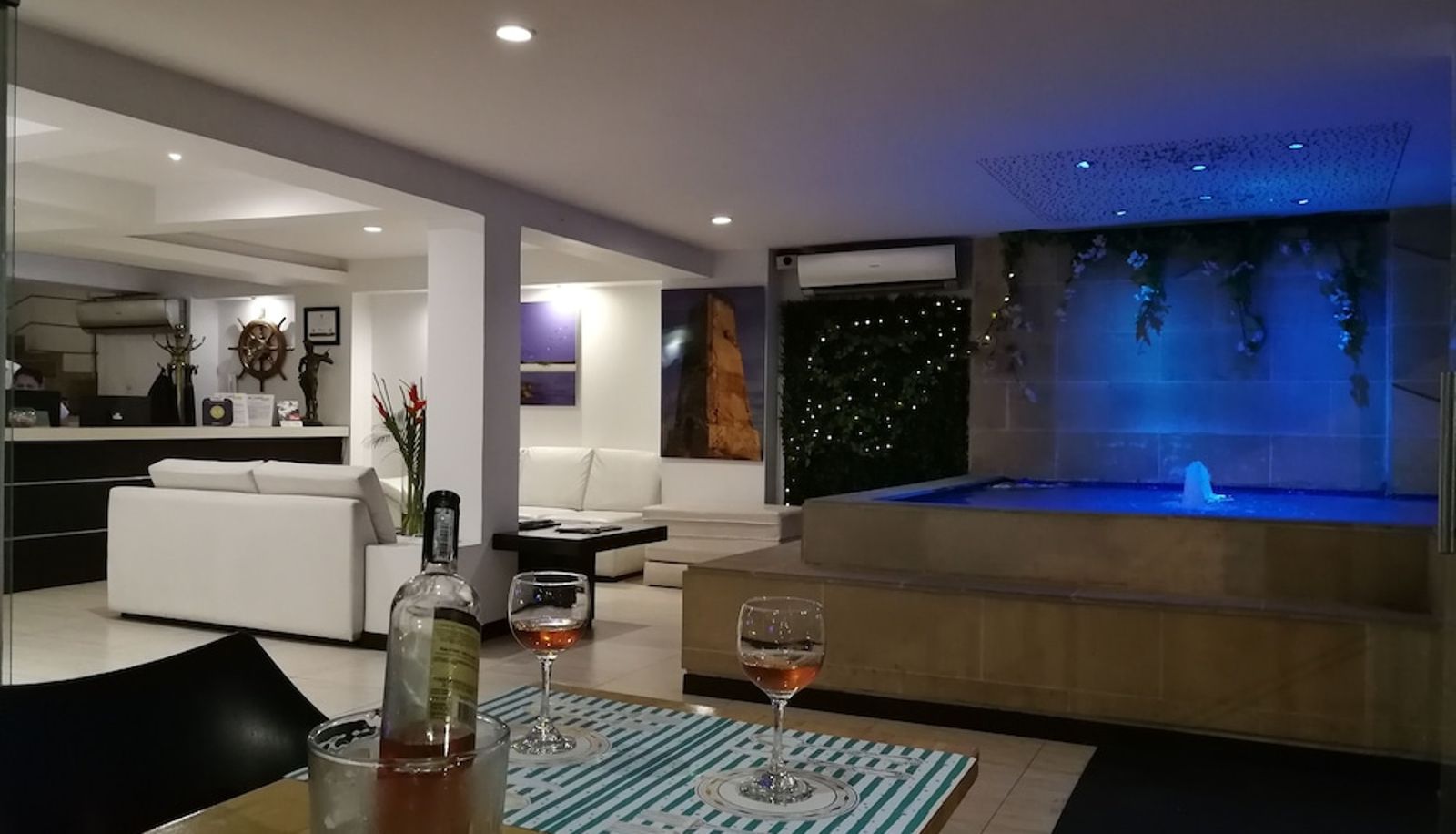 Sala - Aqua Granada Hotel