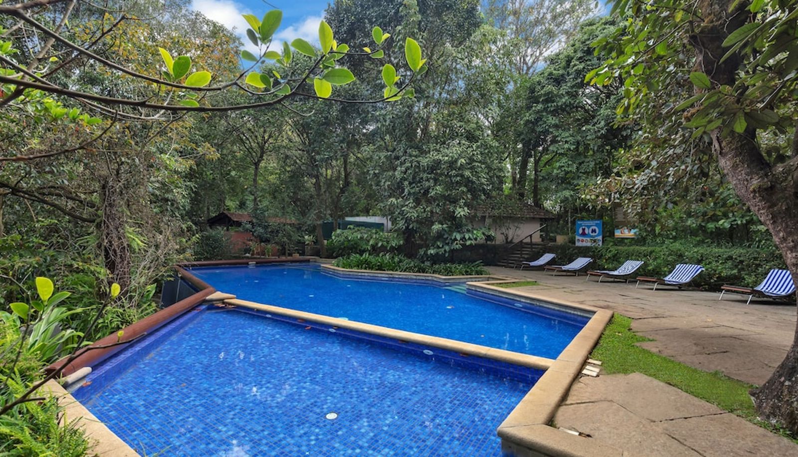 Piscina - Coorg Club Mahindra Madikeri