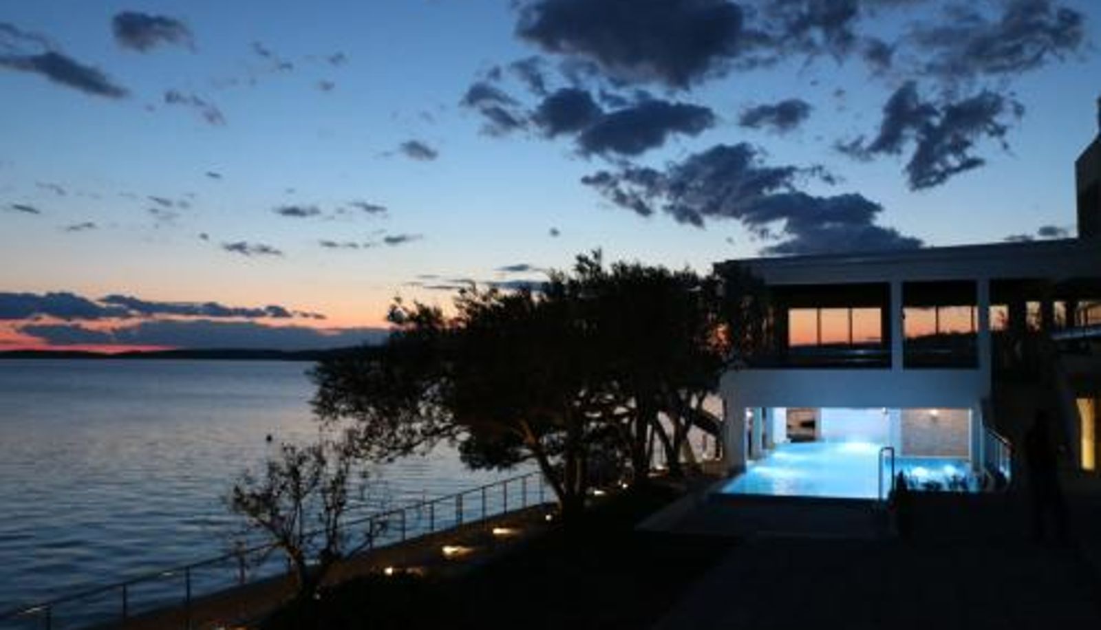 Piscina - Hotel Vila 4m