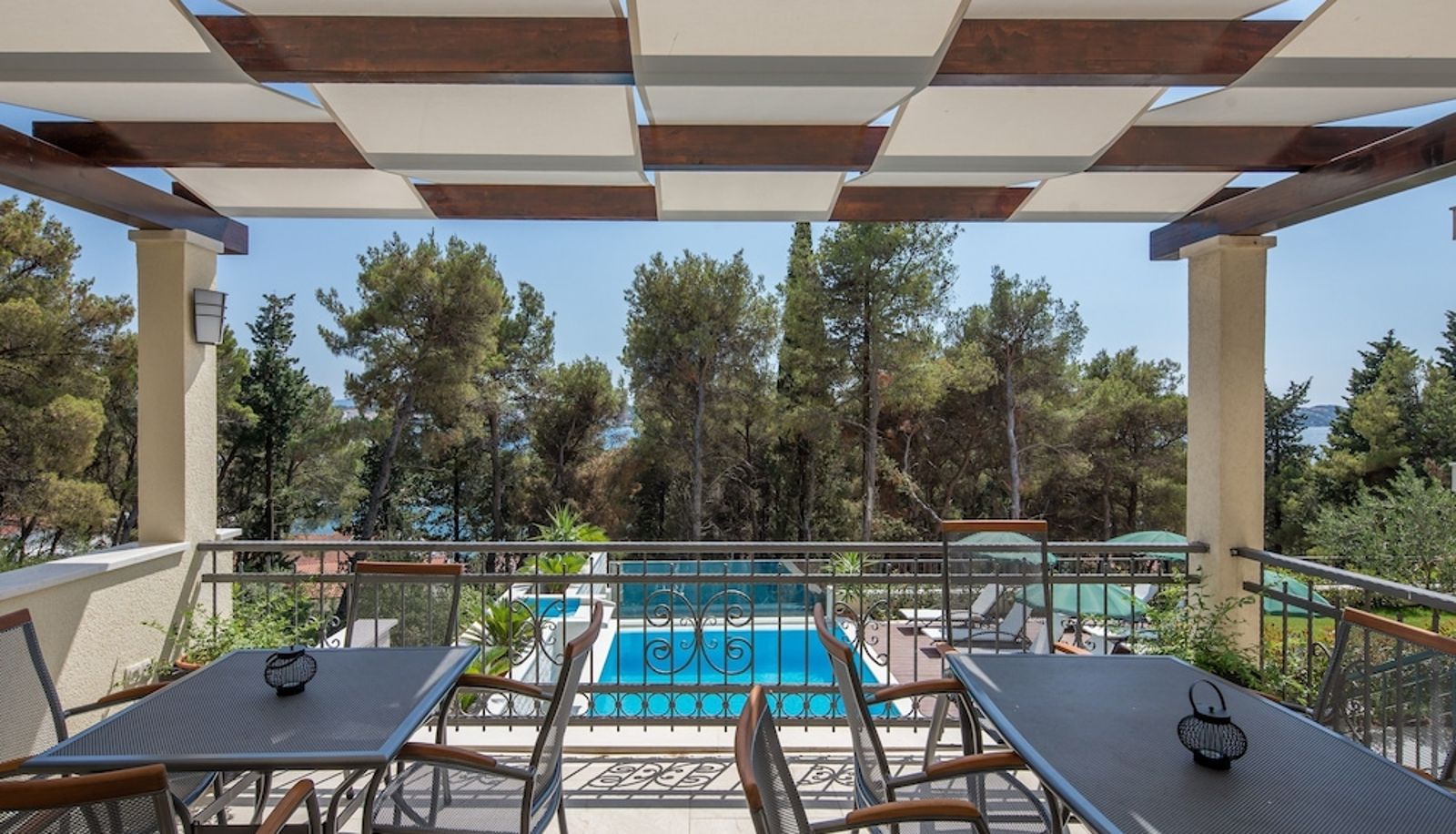 Zwembad - Villa Fani - Apartments and Rooms