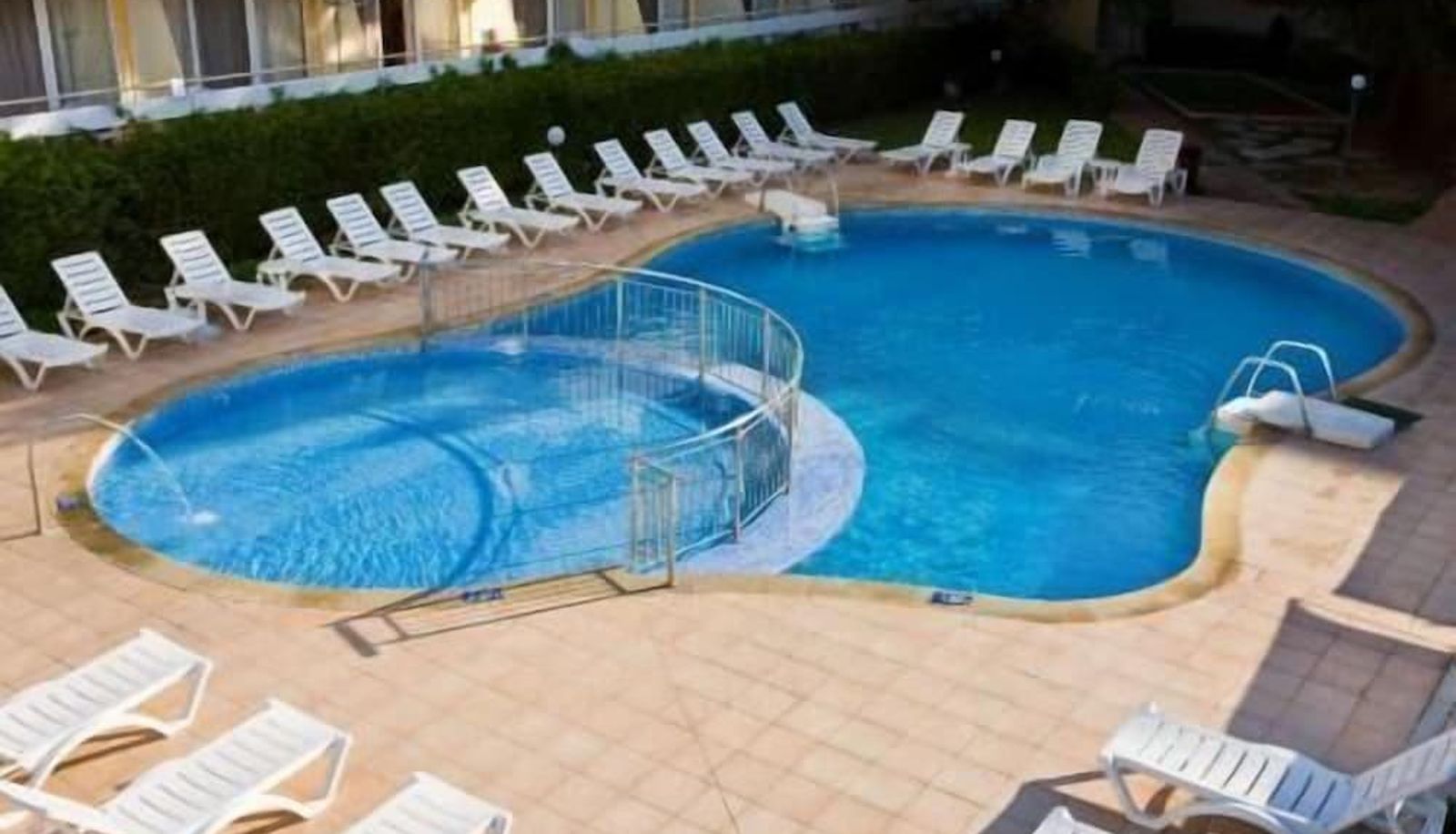 Zwembad - Hotel Oasis