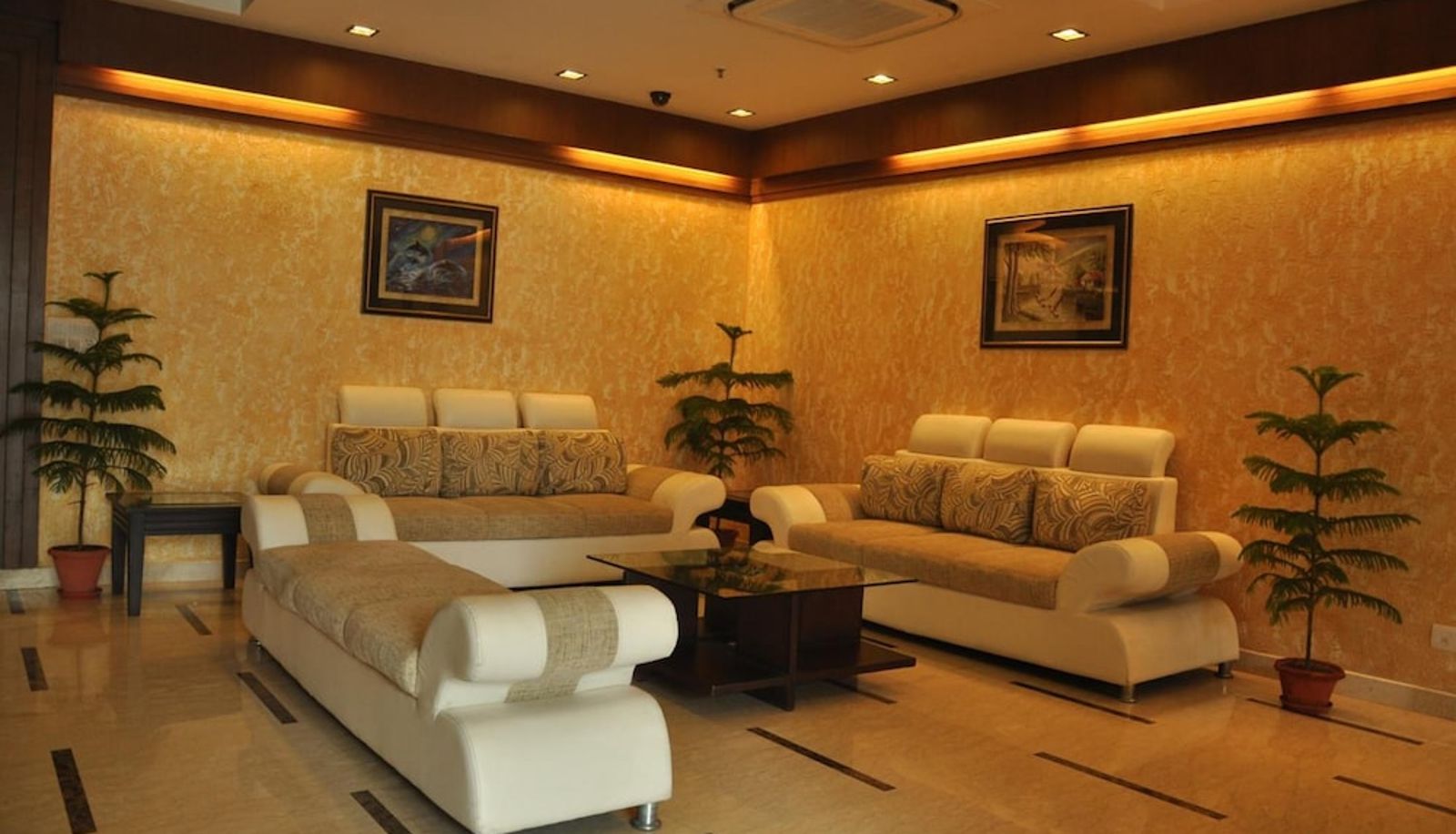 Lobby - Hotel Divine Paradise