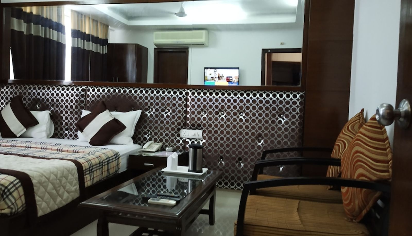 Info - Hotel Sohi Residency