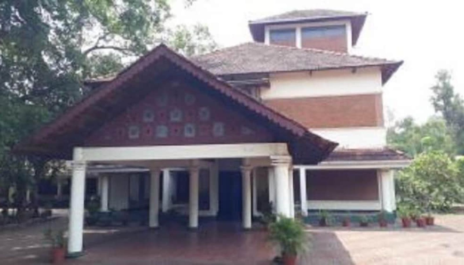 Hotel Außenbreich - KTDC Tamarind Thrissur
