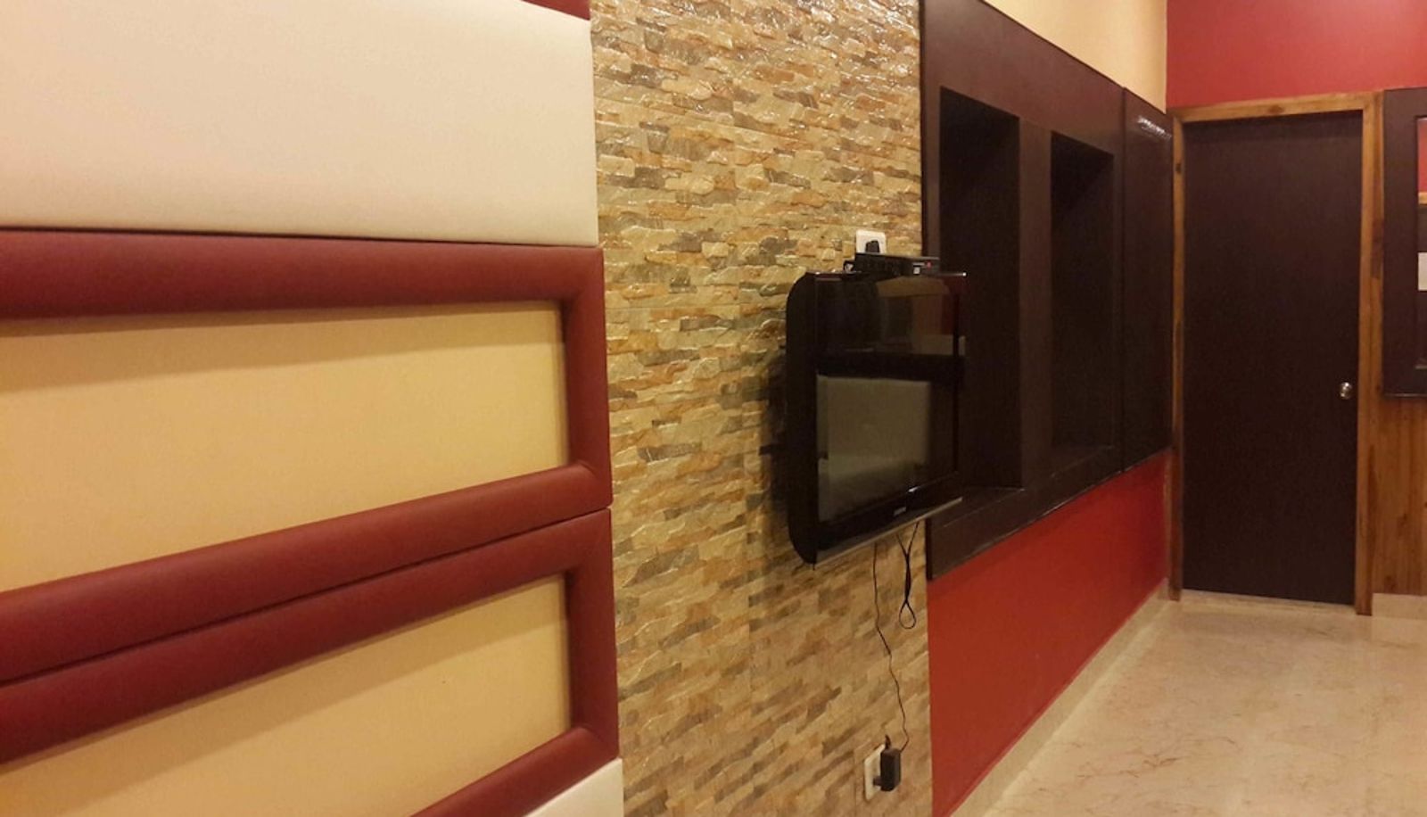 Info - Hotel Varuna