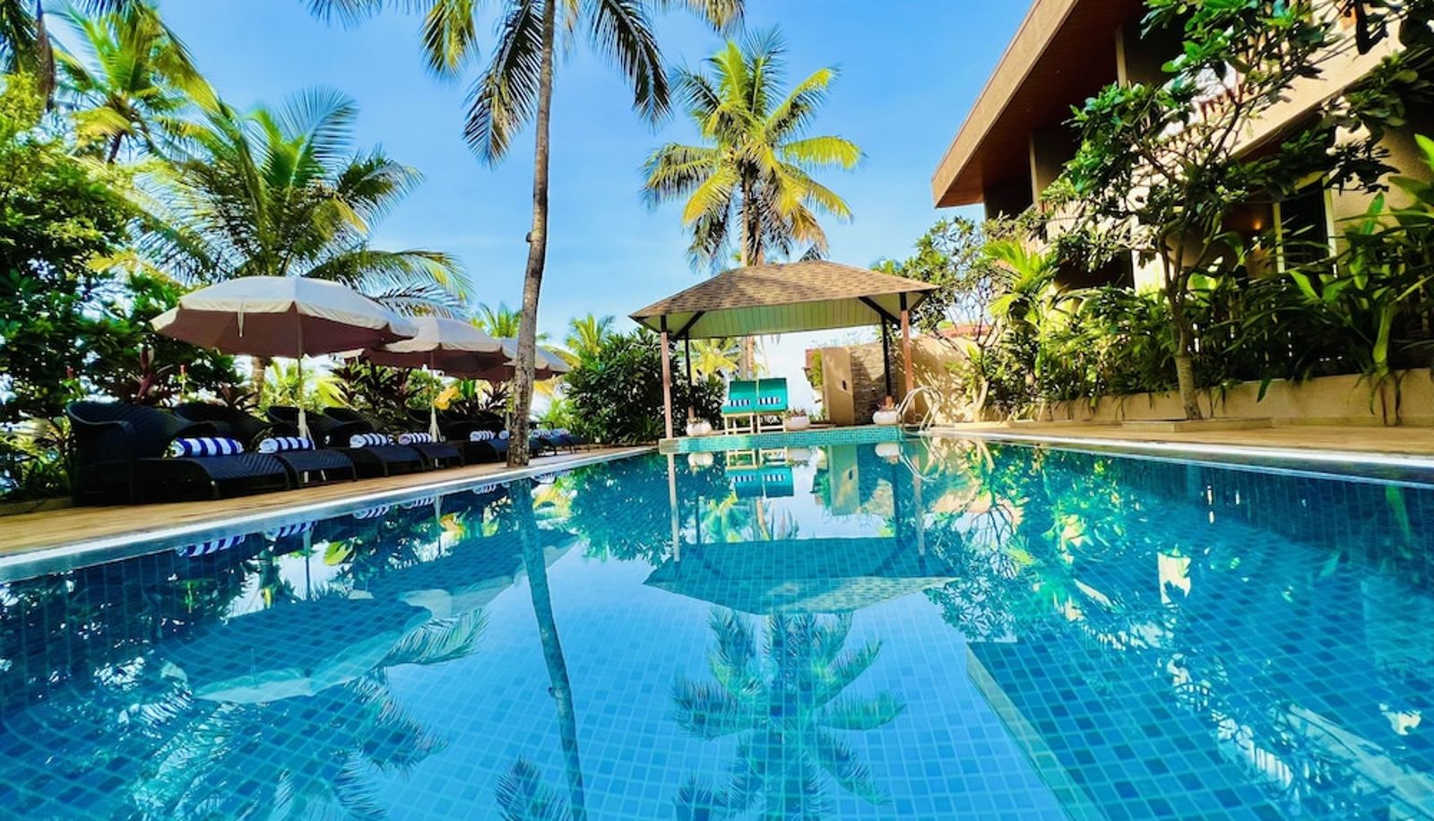 Piscina - Riva Beach Resort