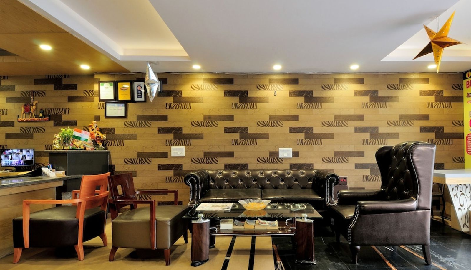 Rezeption - Hotel Cabana 5 Mins Walking Distance From NDLS Station