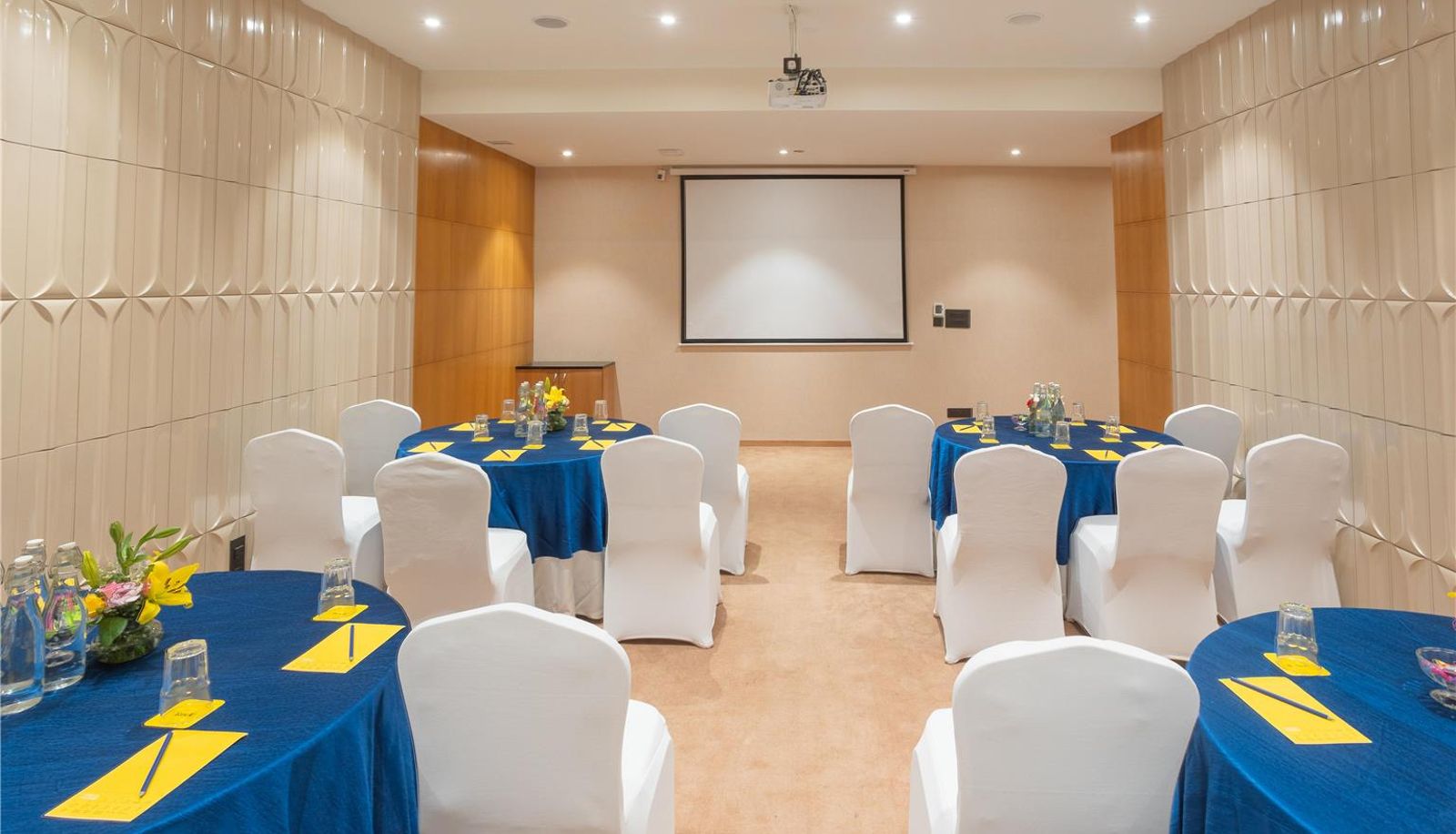 Vergaderzaal - GOLDEN TULIP JAIPUR