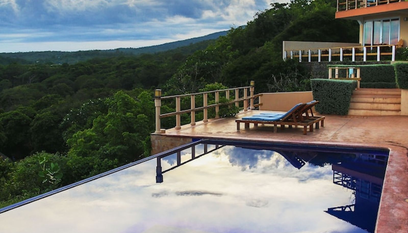 Pool - Hotel Los Mangos