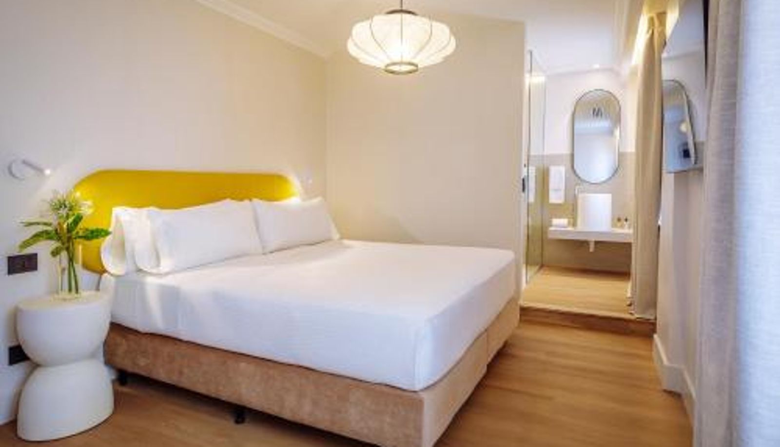 Camera - Hotel Iruña