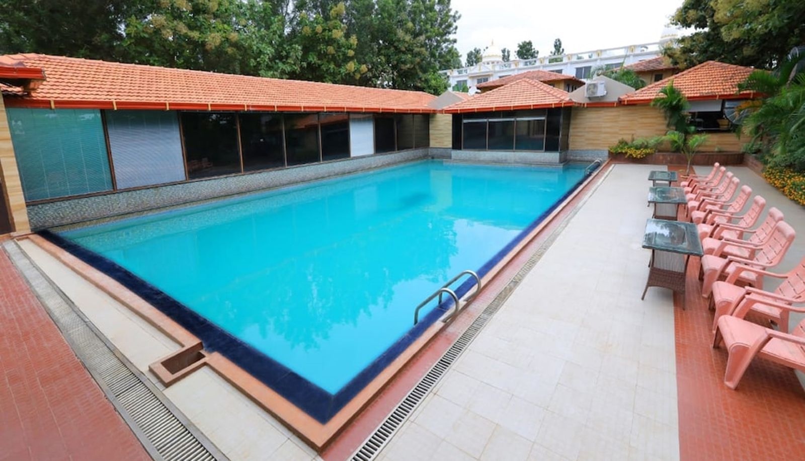 Pool - Mysore Jal Mahal Resort & Spa