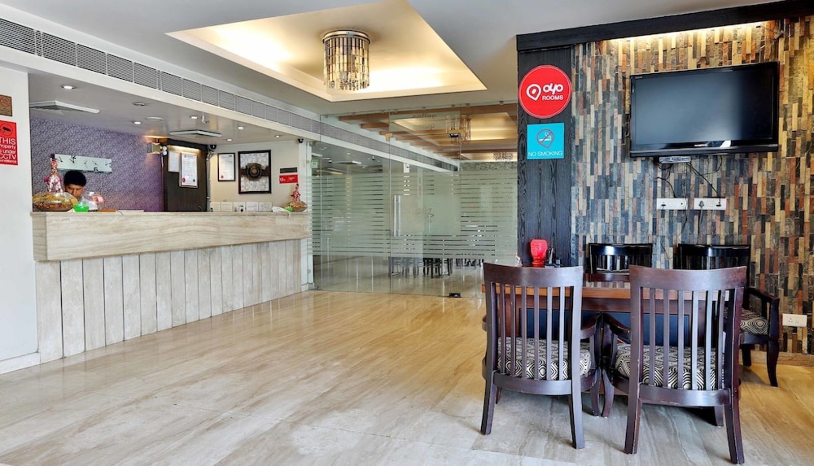 Hall - OYO 411 Hotel Relaxinn