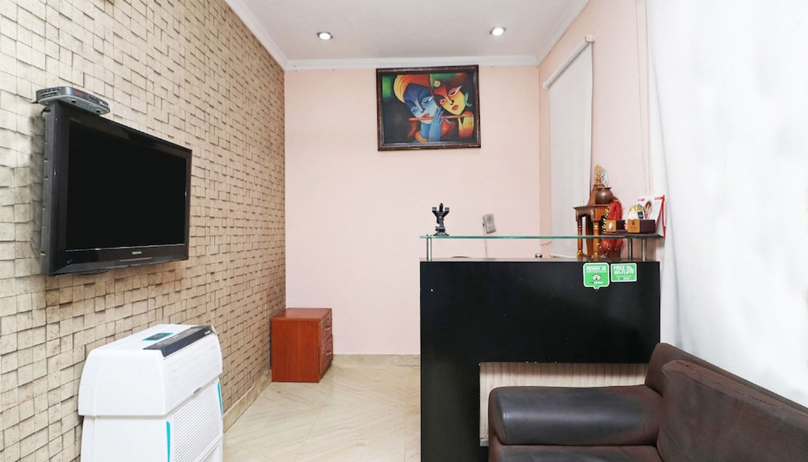 Reception - OYO 338 New Paradise C/o M/S Smart Office Solutions