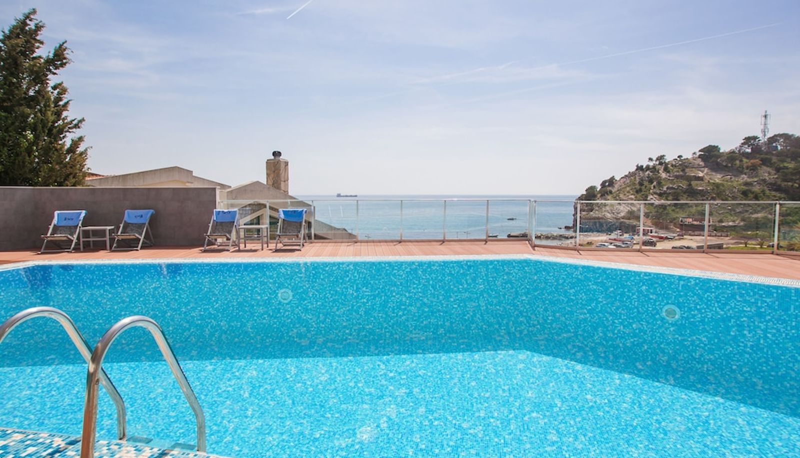 Piscina - Hotel Sato