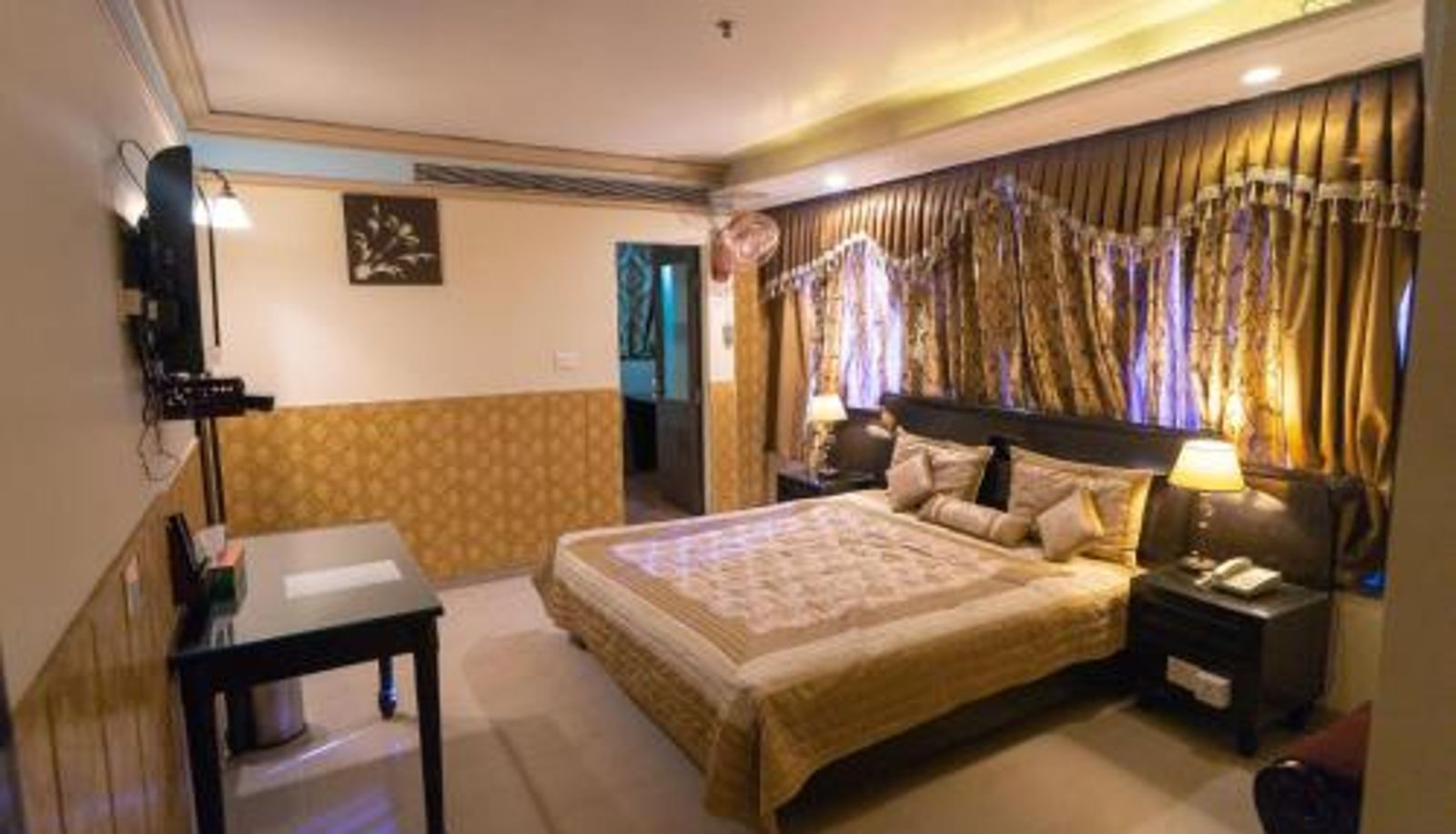 Zimmer - The Nagpur Ashok