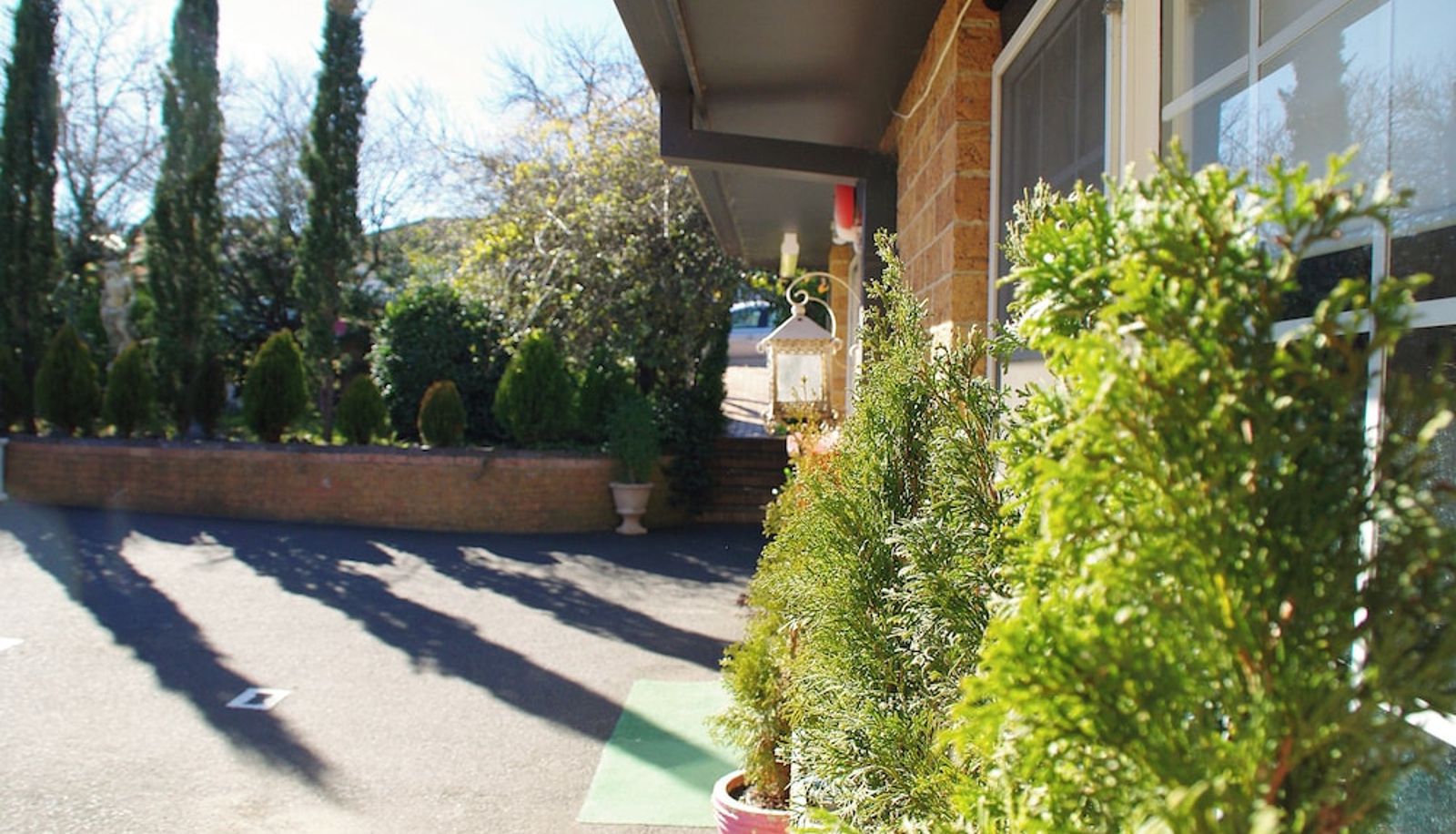 Reception - White Lanterns Motel