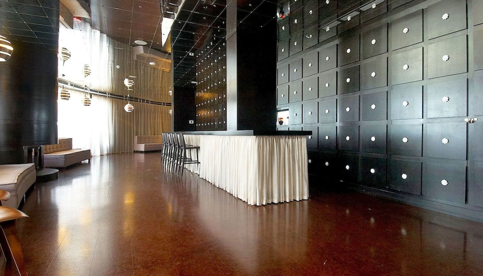 Hall - WhiteHall Suites- Yorkville