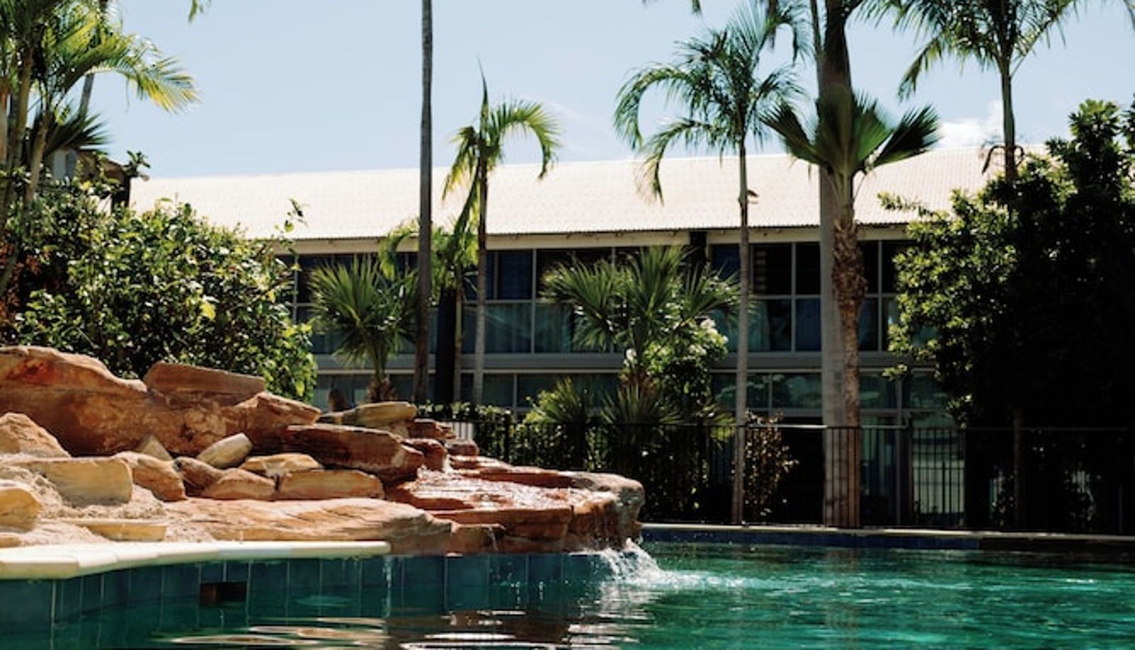 Pool - Mangrove Hotel