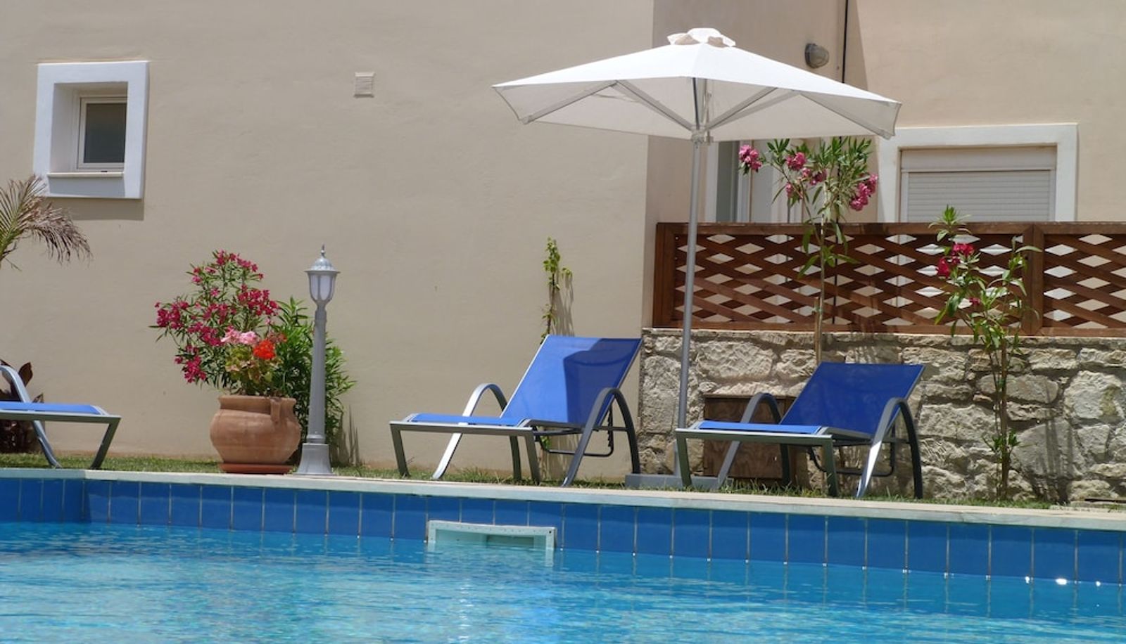 Pool - Azure Beach