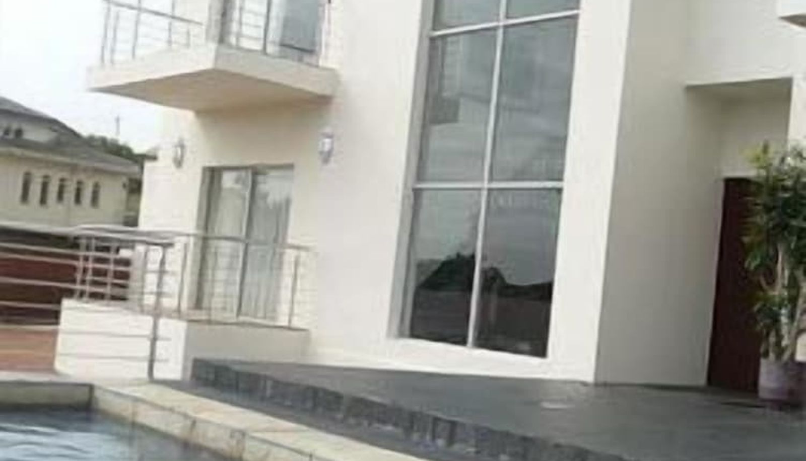 Pool - Aristotle Guest House