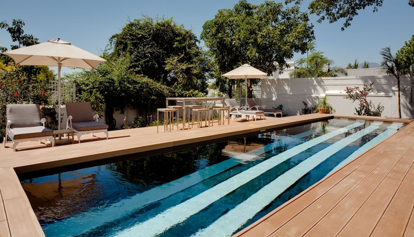 Piscina - Majeka House Boutique Hotel