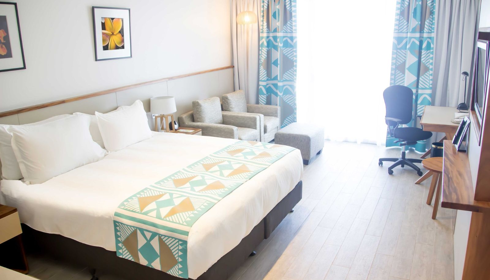Zimmer - Holiday Inn SUVA by IHG