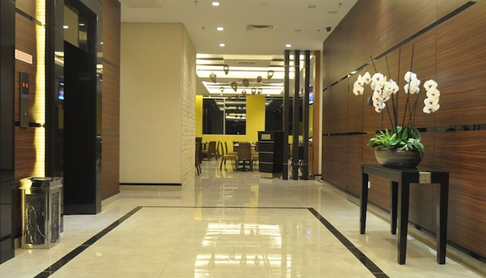 Hall - Dreamtel Kota Kinabalu