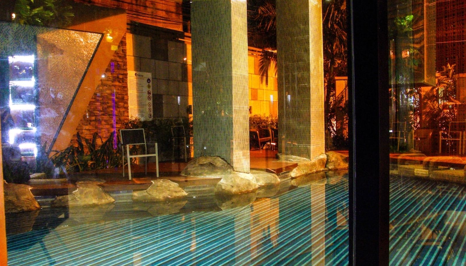 Pool - D Day Resotel Pattaya