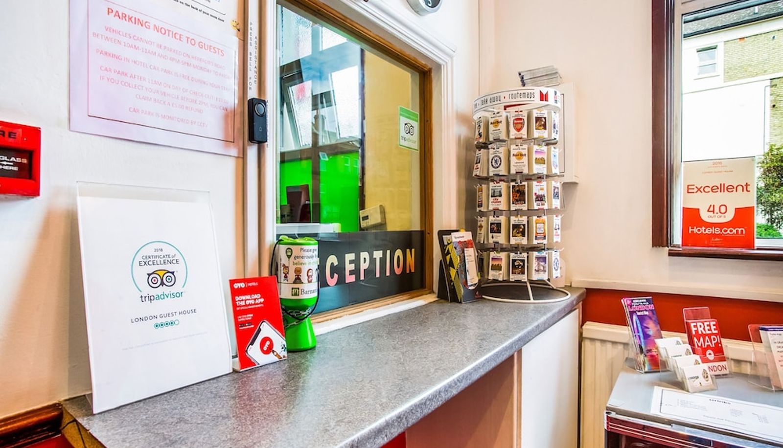 Rezeption - London Guest House by OYO - Acton