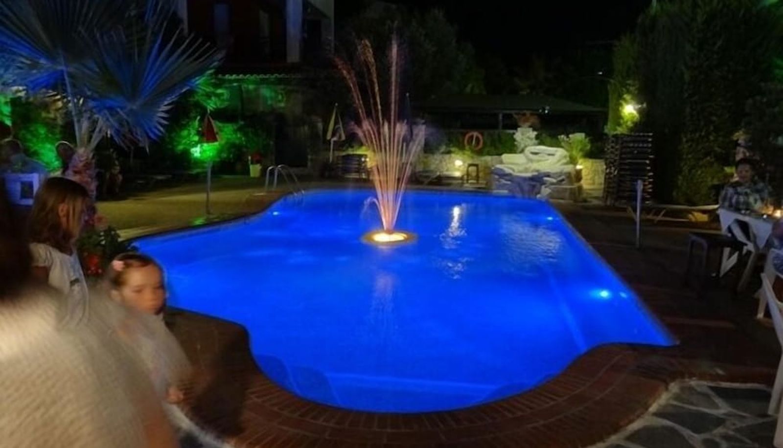Piscina - Hotel Aeollos