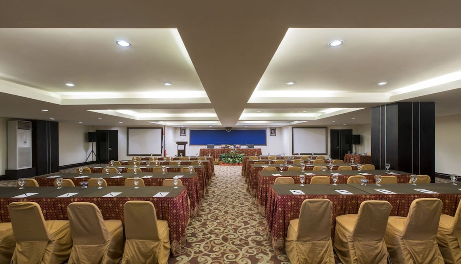 Meeting room - Almadera Hotel Makassar