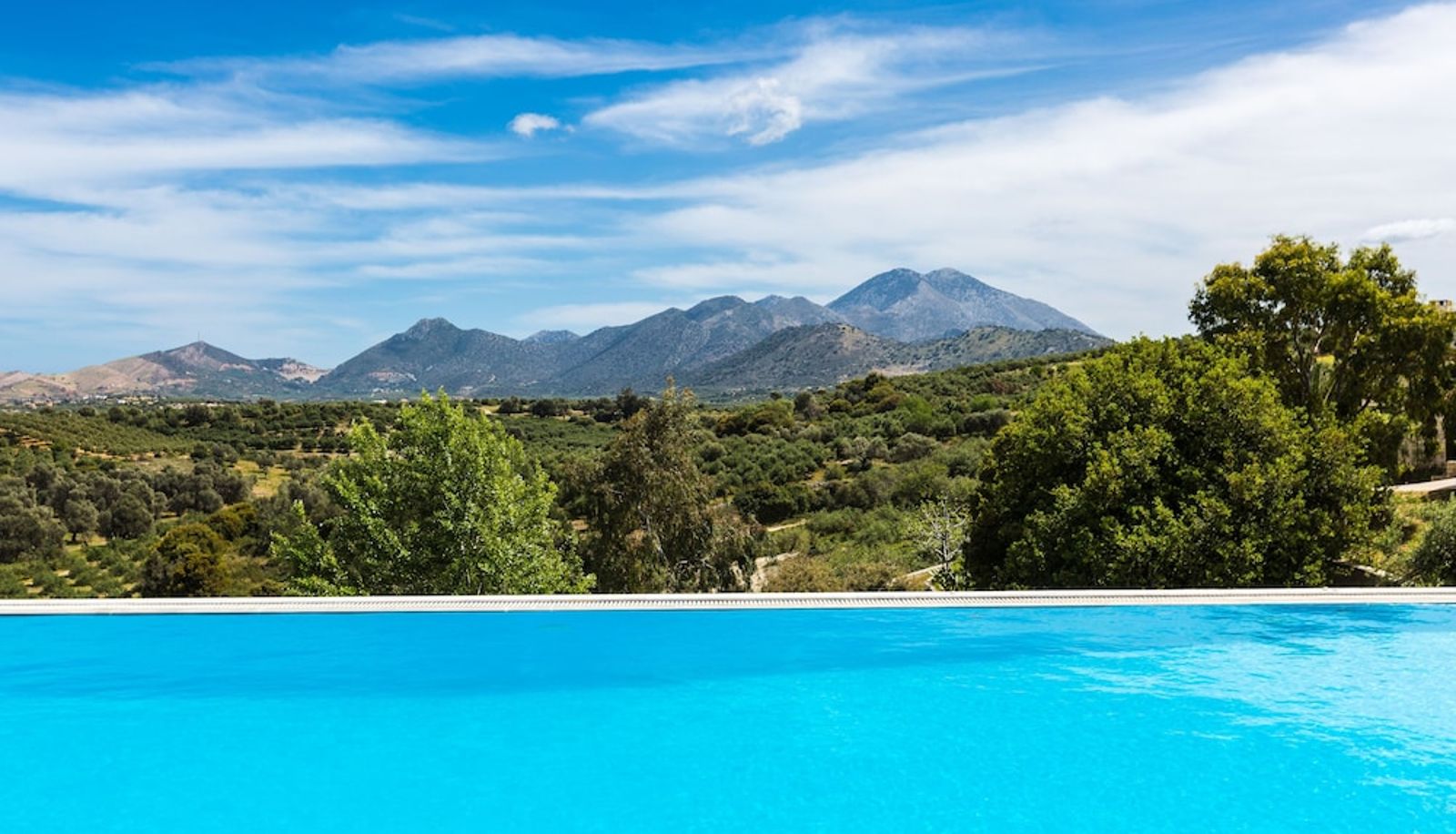 Pool - Dalabelos Estate