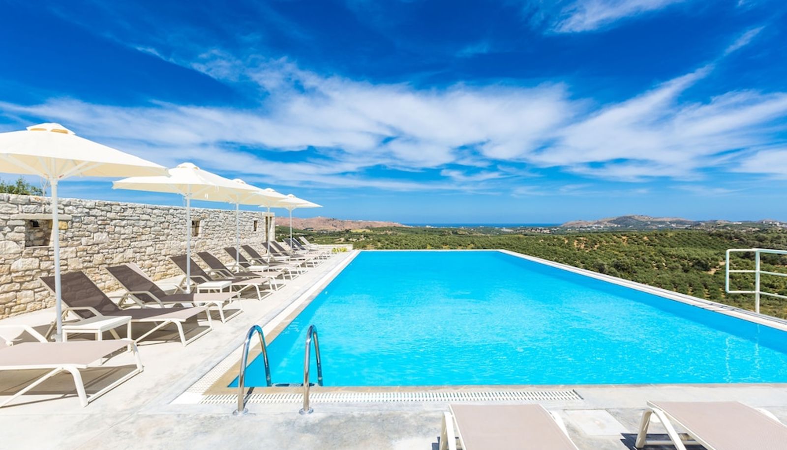 Pool - Dalabelos Estate