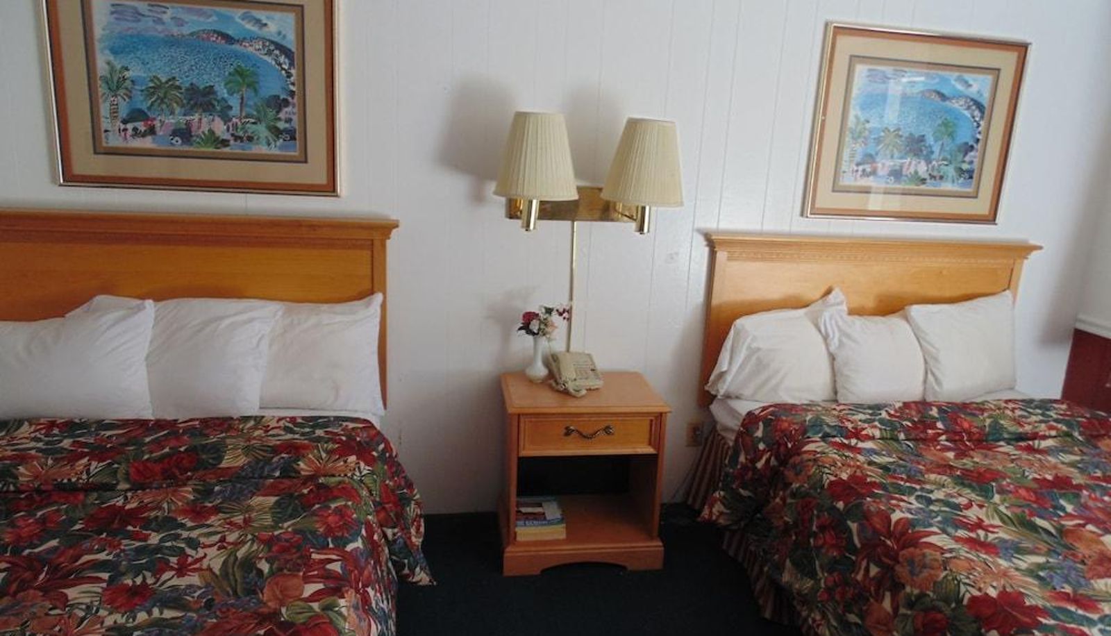 Camera standard - Western Inn