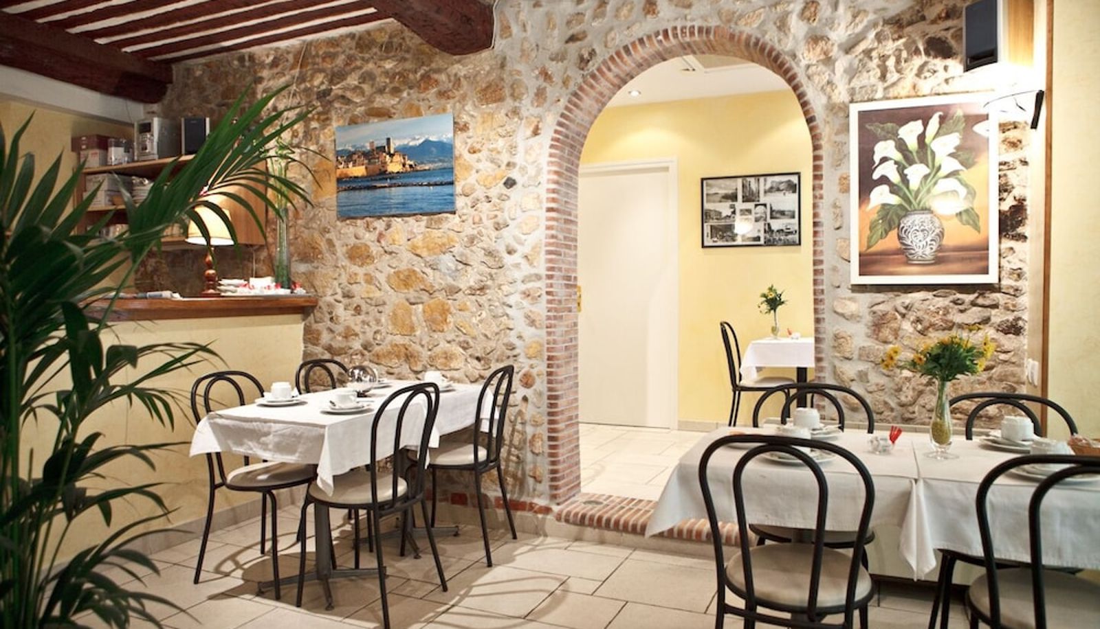 Reception - Modern Hôtel