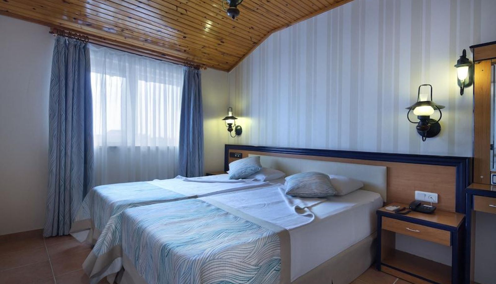 Chambre supérieure (double) - Villa Moonflower Aparts & Suites - All Inclusive